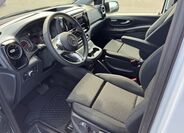 Mercedes-Benz Vito 13