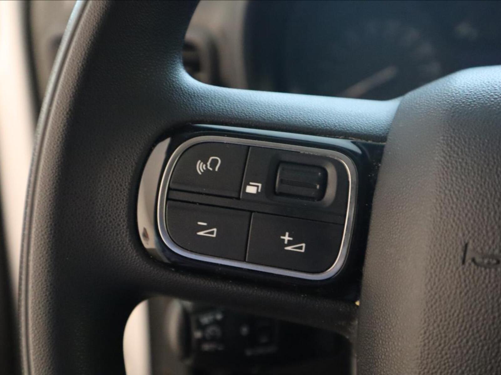 Toyota ProAce City 16