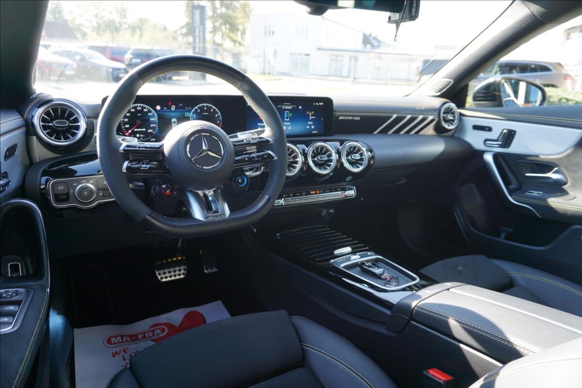 Mercedes-Benz CLA Kombi 2,0 l 310 kw