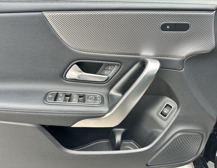 Mercedes-Benz CLA Kupé 1,3 l 120 kw