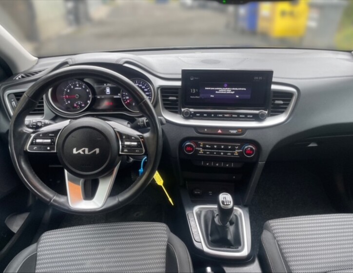KIA Ceed 9