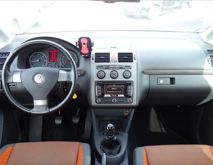 Volkswagen Touran MPV 2,0 l 103 kw