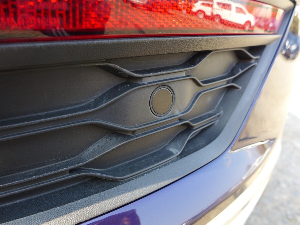 Volkswagen T-Roc SUV / Terénní 2,0 l 110 kw