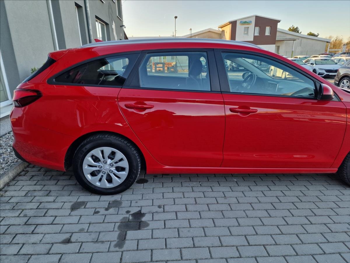 Hyundai i30 Kombi 998,0 88 kw
