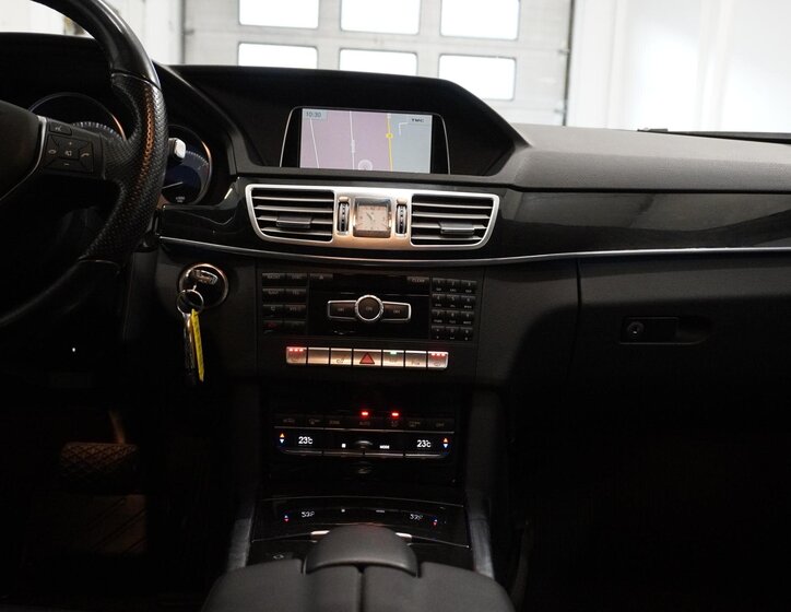 Mercedes-Benz Třídy E Kombi 3,0 l 190 kw