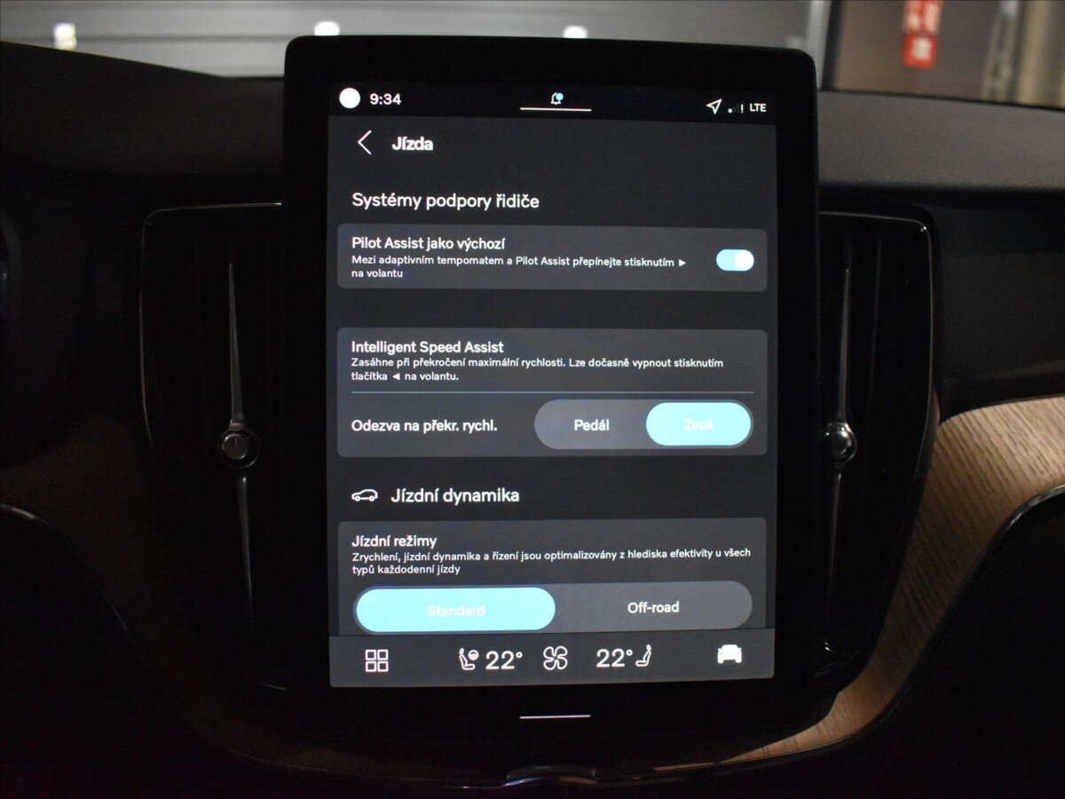 Volvo XC60 SUV / Terénní 2,0 l 184 kw