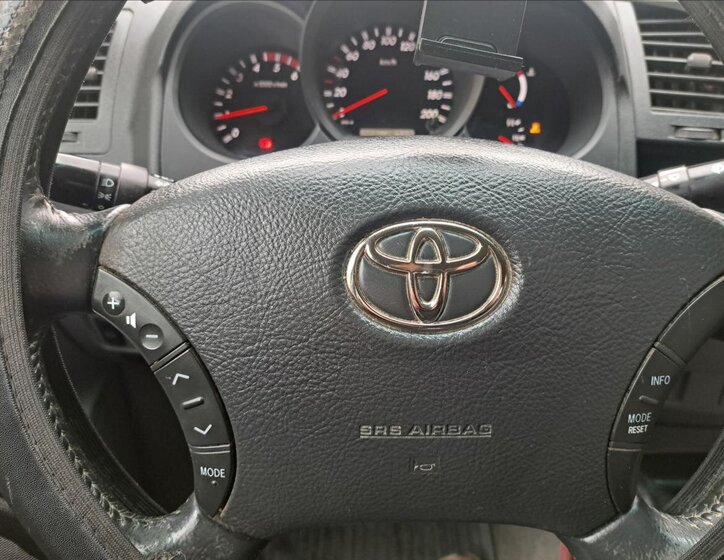 Toyota Hilux Pick-up 2,5 l 106 kw