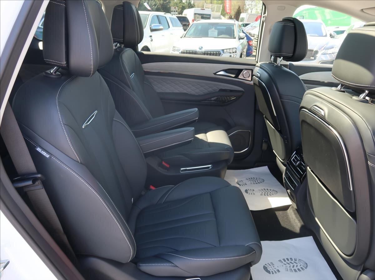 Dongfeng U-Tour MPV 1,5 l 130 kw