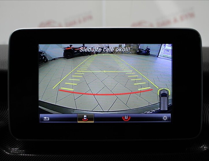 Mercedes-Benz Třídy V Kombi 2,1 l 140 kw