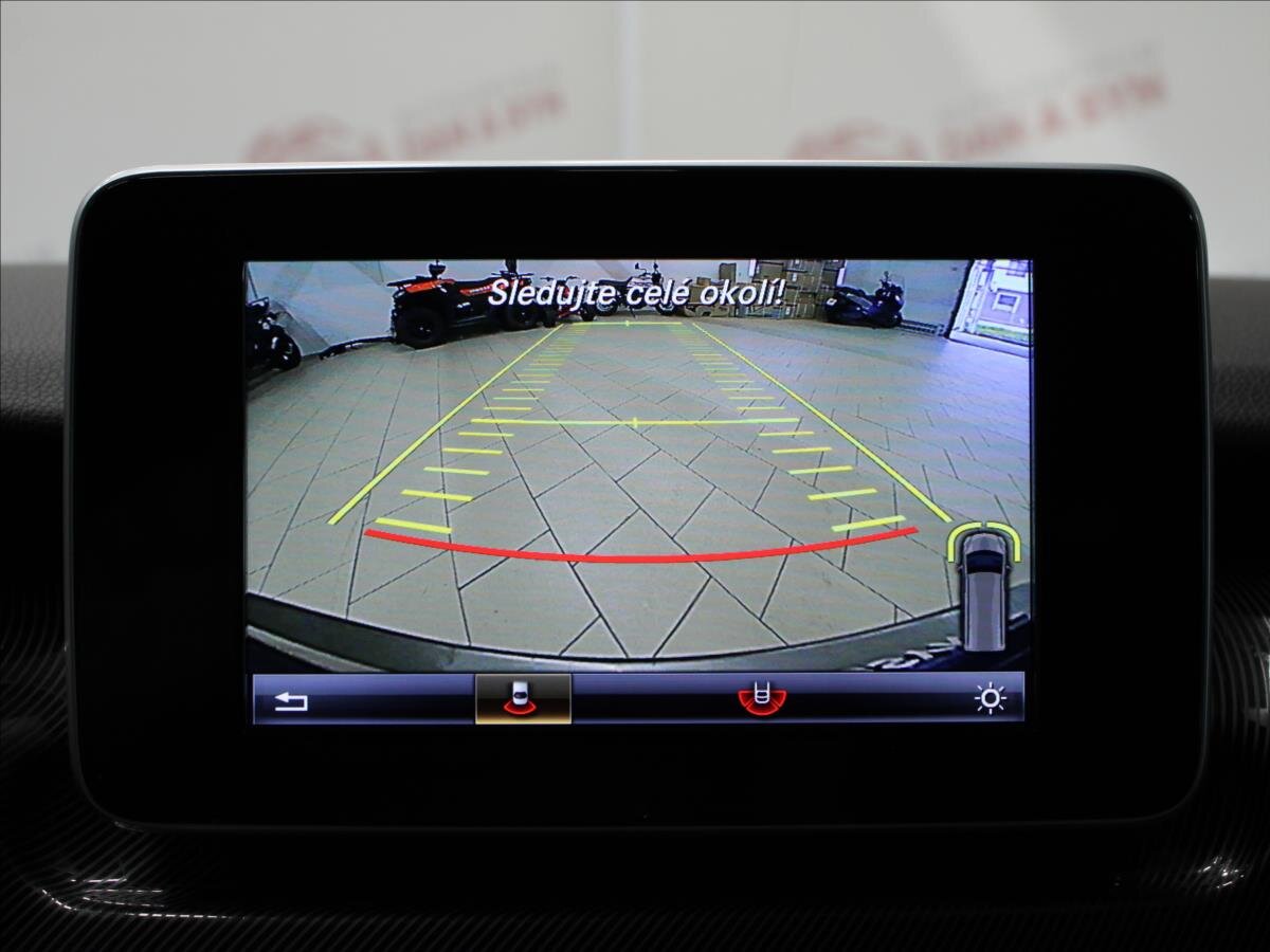 Mercedes-Benz Třídy V Kombi 2,1 l 140 kw