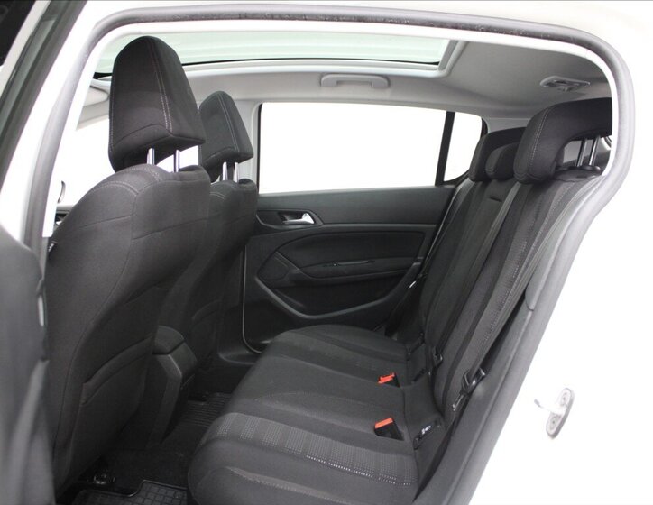 Peugeot 308 Hatchback 1,6 l 73 kw