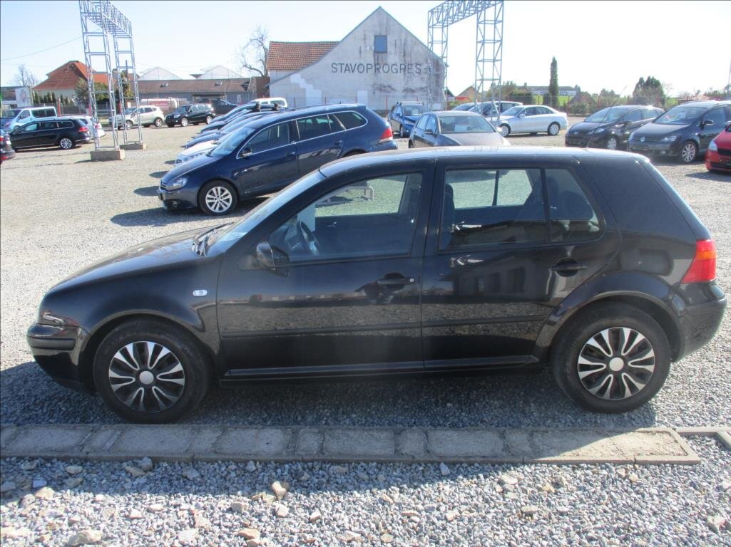 Volkswagen Golf Hatchback 1,6 l 77 kw