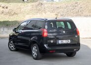 Peugeot 5008 SUV / Terénní 2,0 l 110 kw