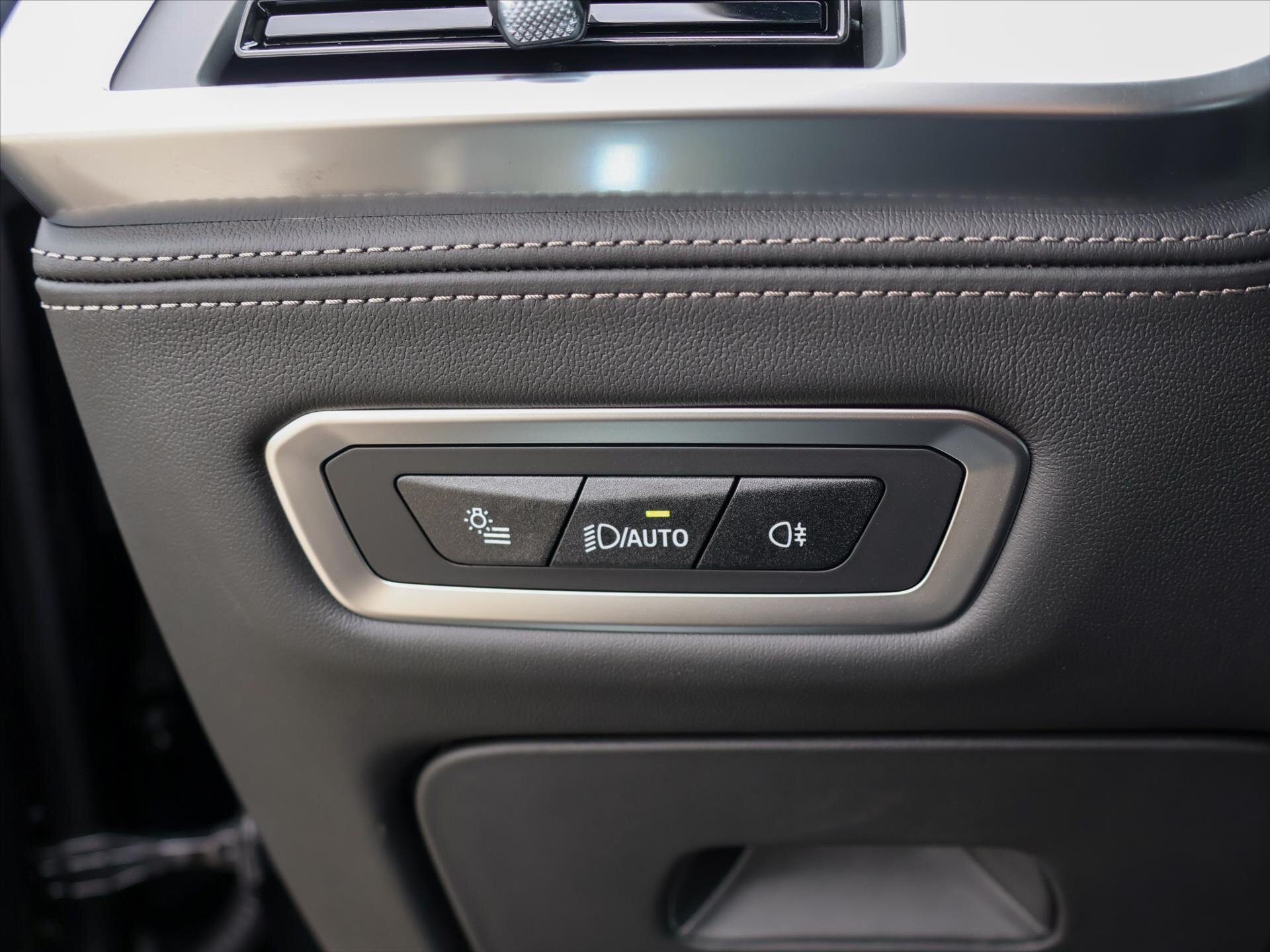 BMW X7 SUV / Terénní 3,0 l 259 kw