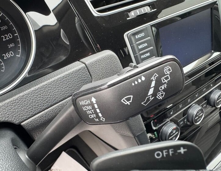 Volkswagen Golf Kombi 2,0 l 110 kw