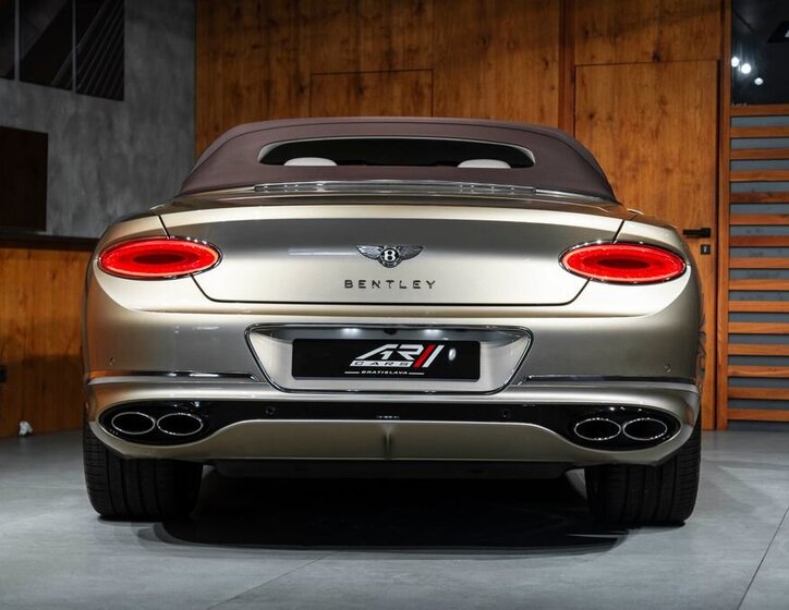 Bentley Continental GTC 23