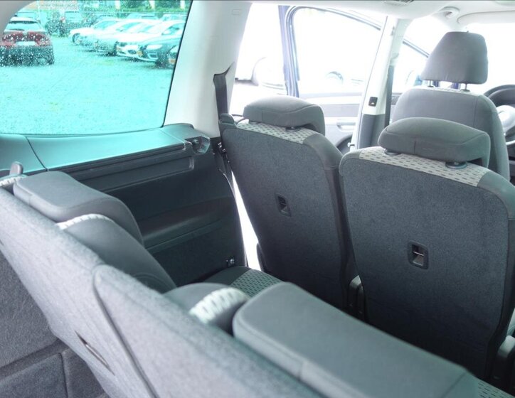 Volkswagen Sharan 17