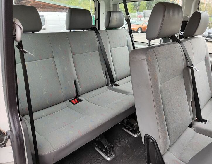 Volkswagen Transporter 22