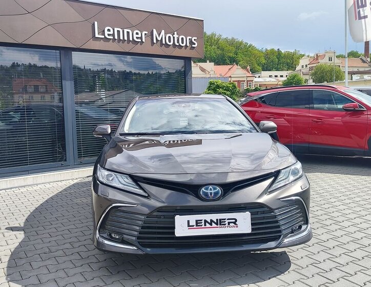 Toyota Camry Sedan / Limuzína 2,5 l 160 kw