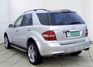 Mercedes-Benz Třídy M SUV 3,0 l 165 kw