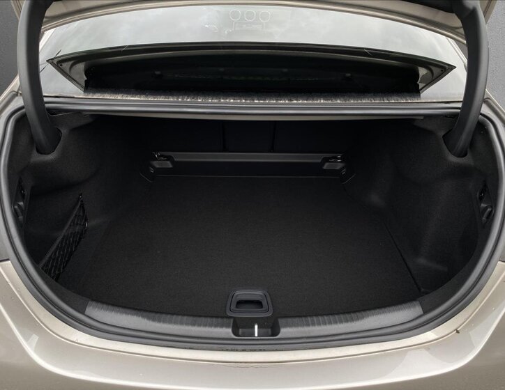 Mercedes-Benz Třídy C Sedan 1,5 l 150 kw