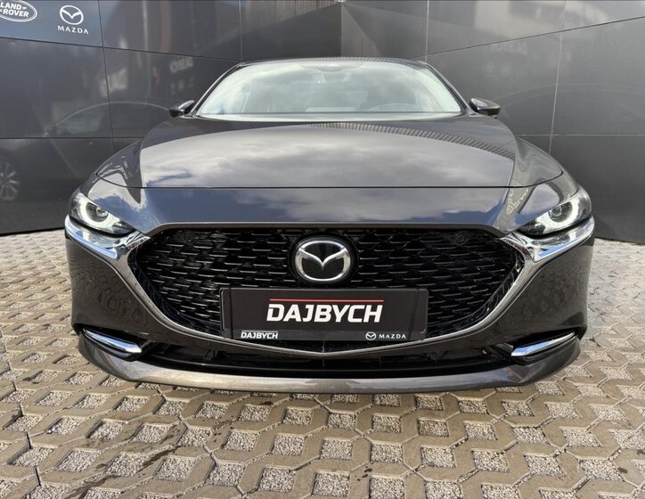 Mazda 3 Sedan / Limuzína 2,0 l 132 kw