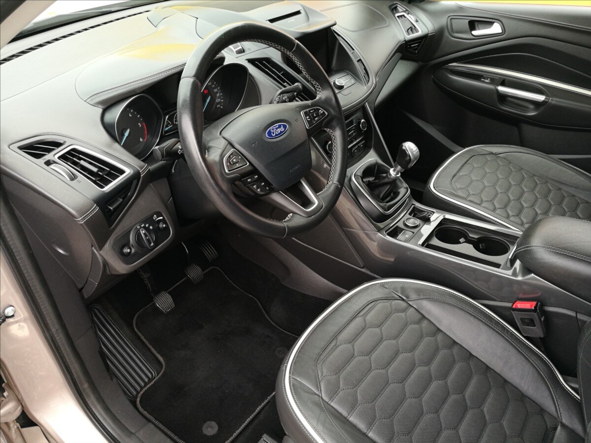 Ford Kuga SUV / Terénní 2,0 l 110 kw