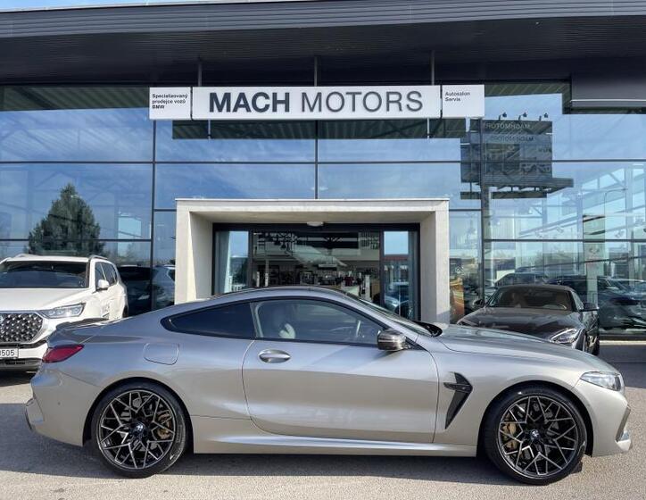 BMW M8 3