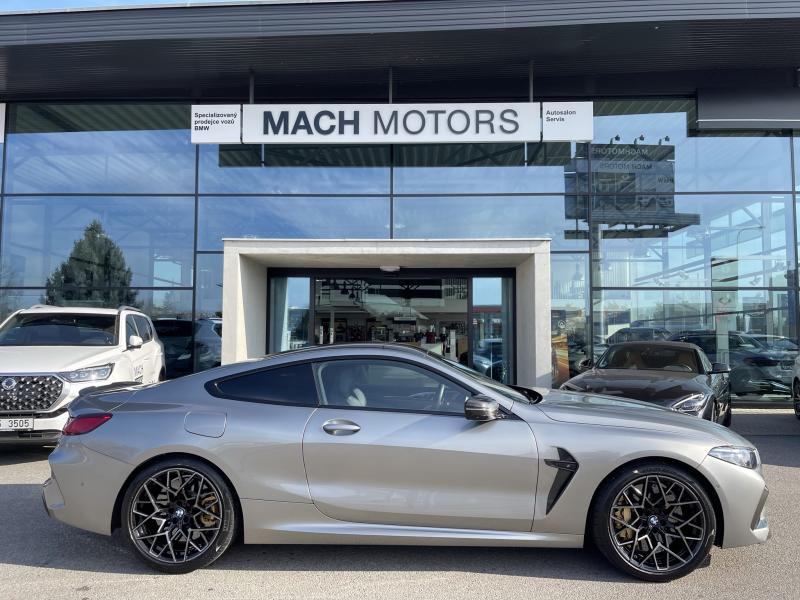 BMW M8