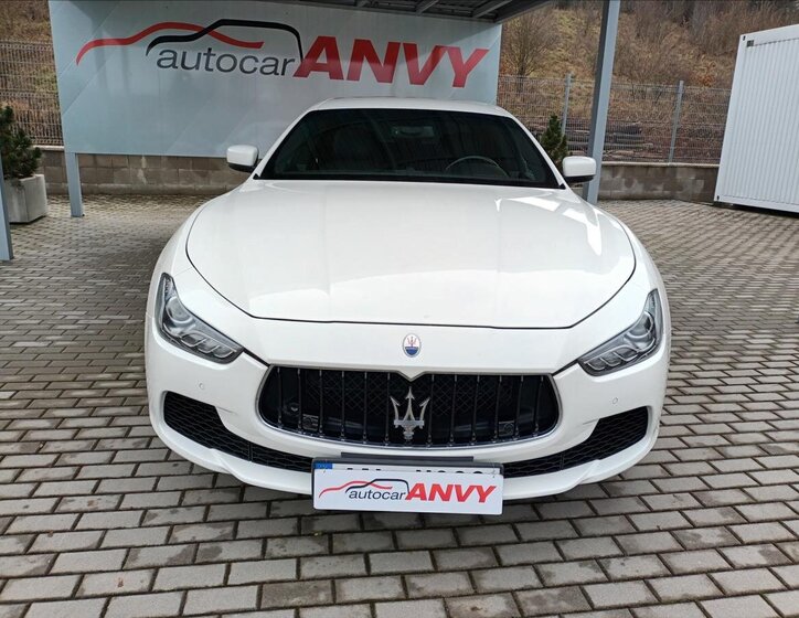 Maserati Ghibli Sedan 3,0 l 243 kw