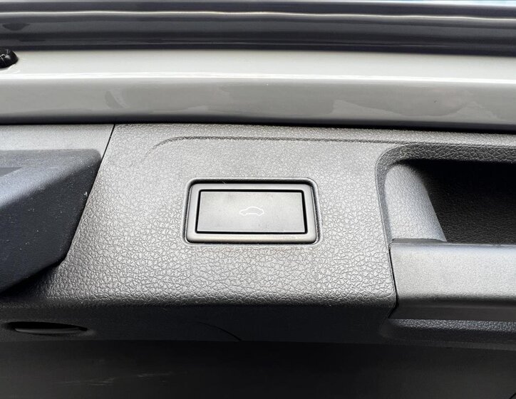 Volkswagen Passat Kombi 1,4 l 160 kw