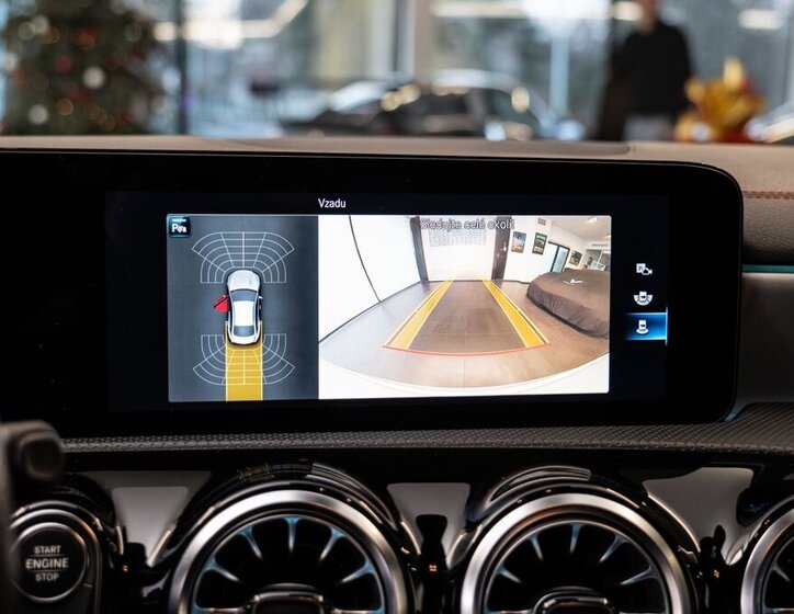 Mercedes-Benz CLA Sedan 2,0 l 110 kw