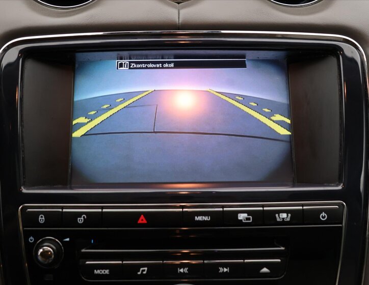 Jaguar XJ Sedan 3,0 l 202 kw