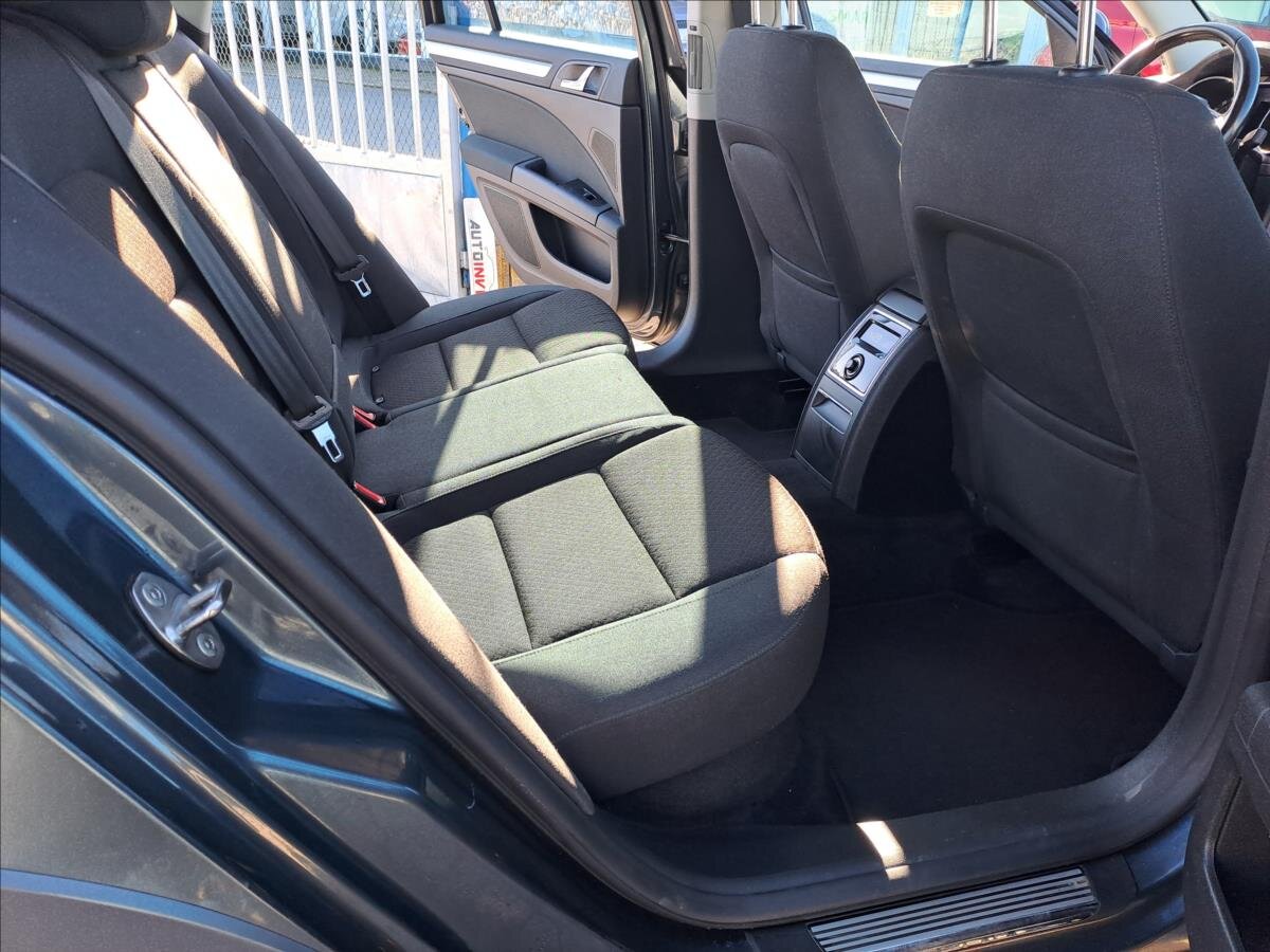 Škoda Superb Kombi 2,0 l 103 kw