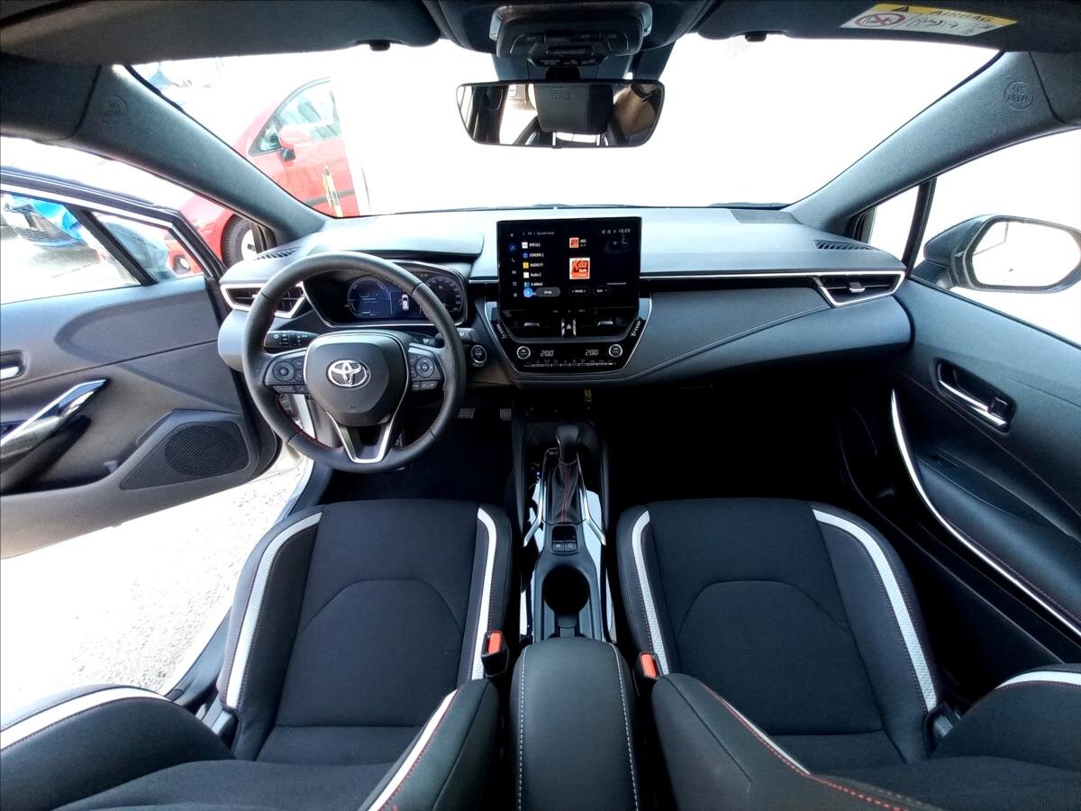 Toyota Corolla Kombi 2,0 l 112 kw