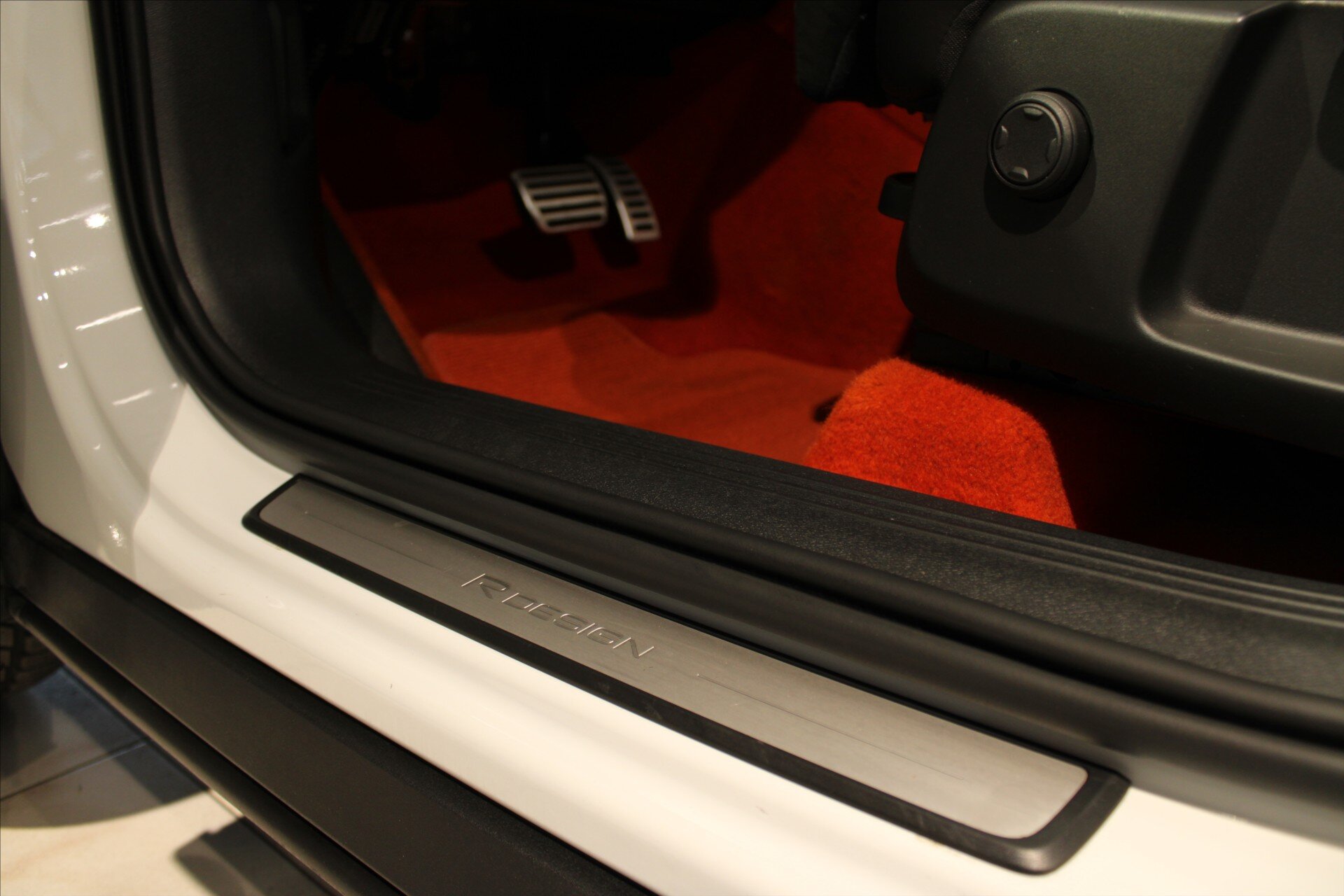 Volvo XC40 SUV / Terénní 2,0 l 140 kw