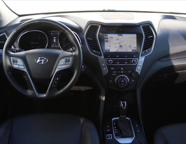 Hyundai Santa Fe 13