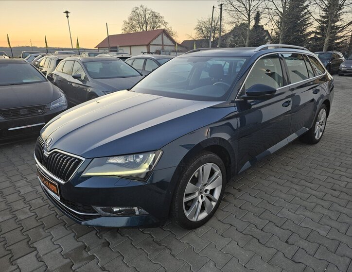 Škoda Superb Kombi 2,0 l 140 kw