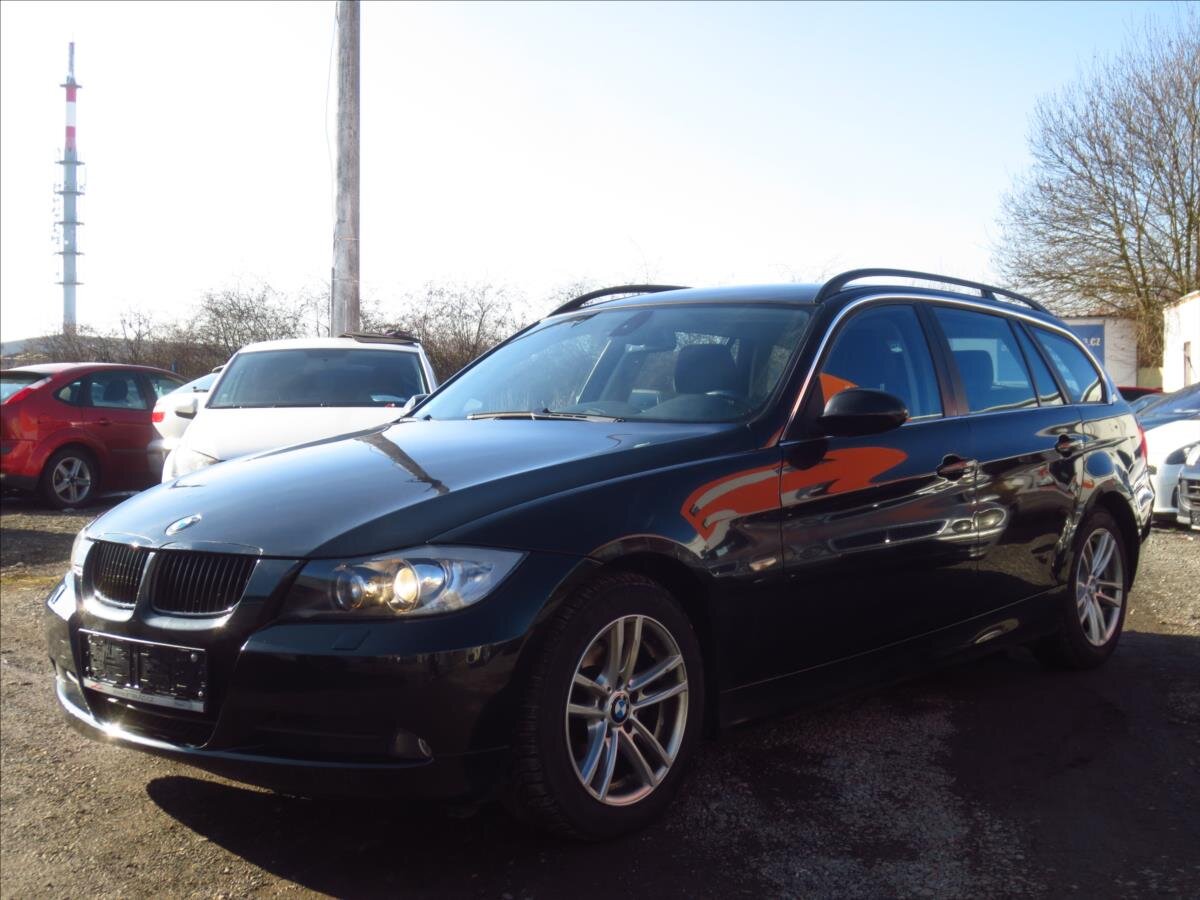 BMW Řada 3 Kombi 2,5 l 160 kw