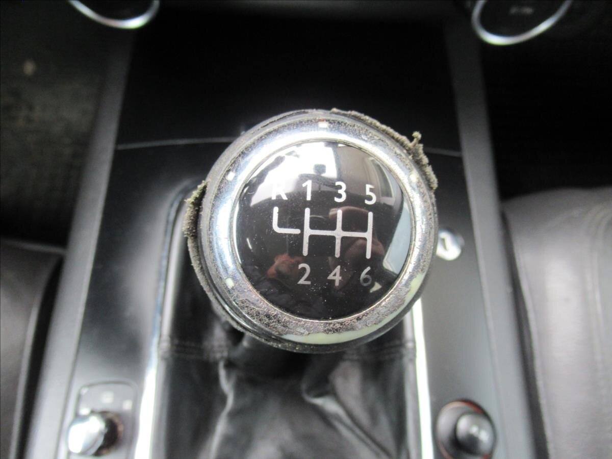 Volkswagen Touareg Kombi 2,5 l 165 kw