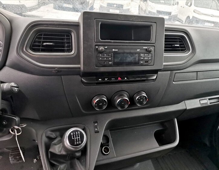 Renault Master Valník 2,3 l 120 kw