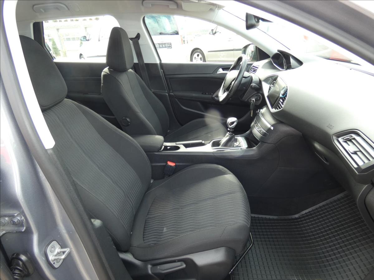 Peugeot 308 Kombi 1,6 l 88 kw