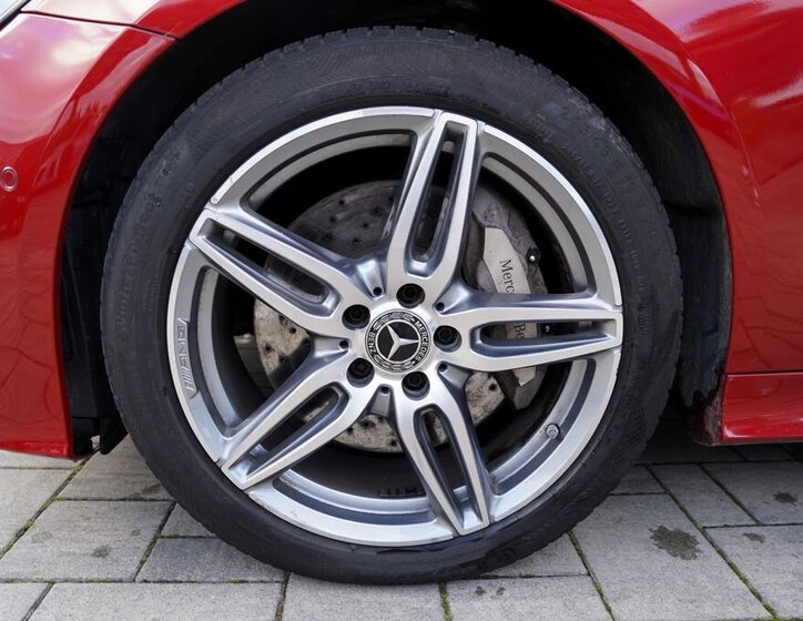 Mercedes-Benz Třídy E 17