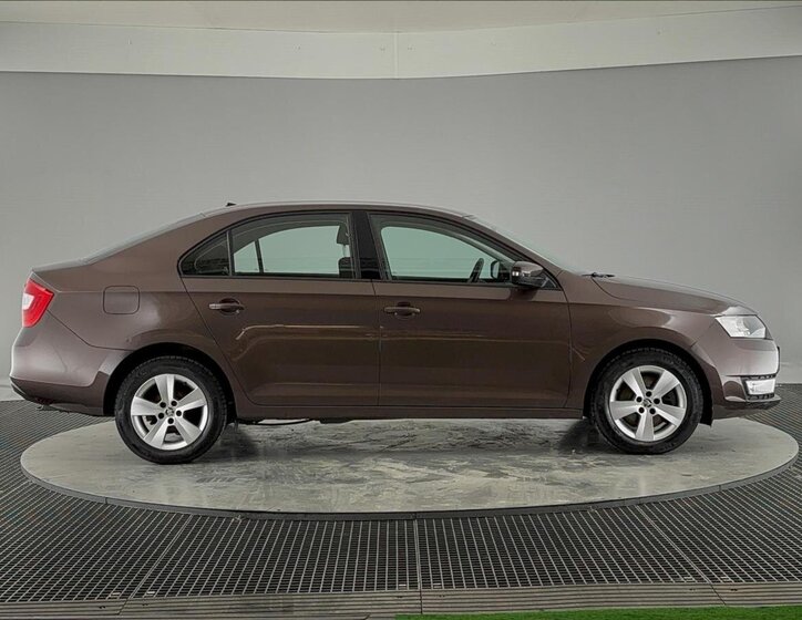 Škoda Rapid Liftback 1,2 l 81 kw