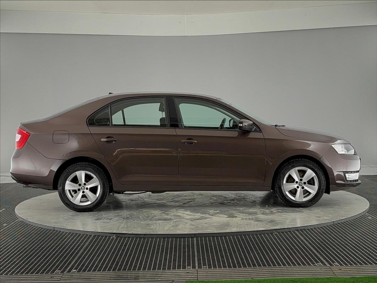 Škoda Rapid Liftback 1,2 l 81 kw