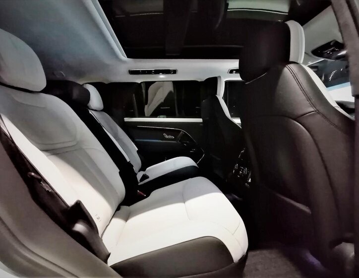 Land Rover Range Rover Sport SUV / Terénní 3,0 l 221 kw