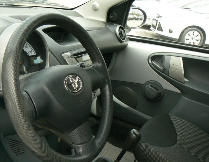 Toyota Aygo Hatchback 998,0 50 kw