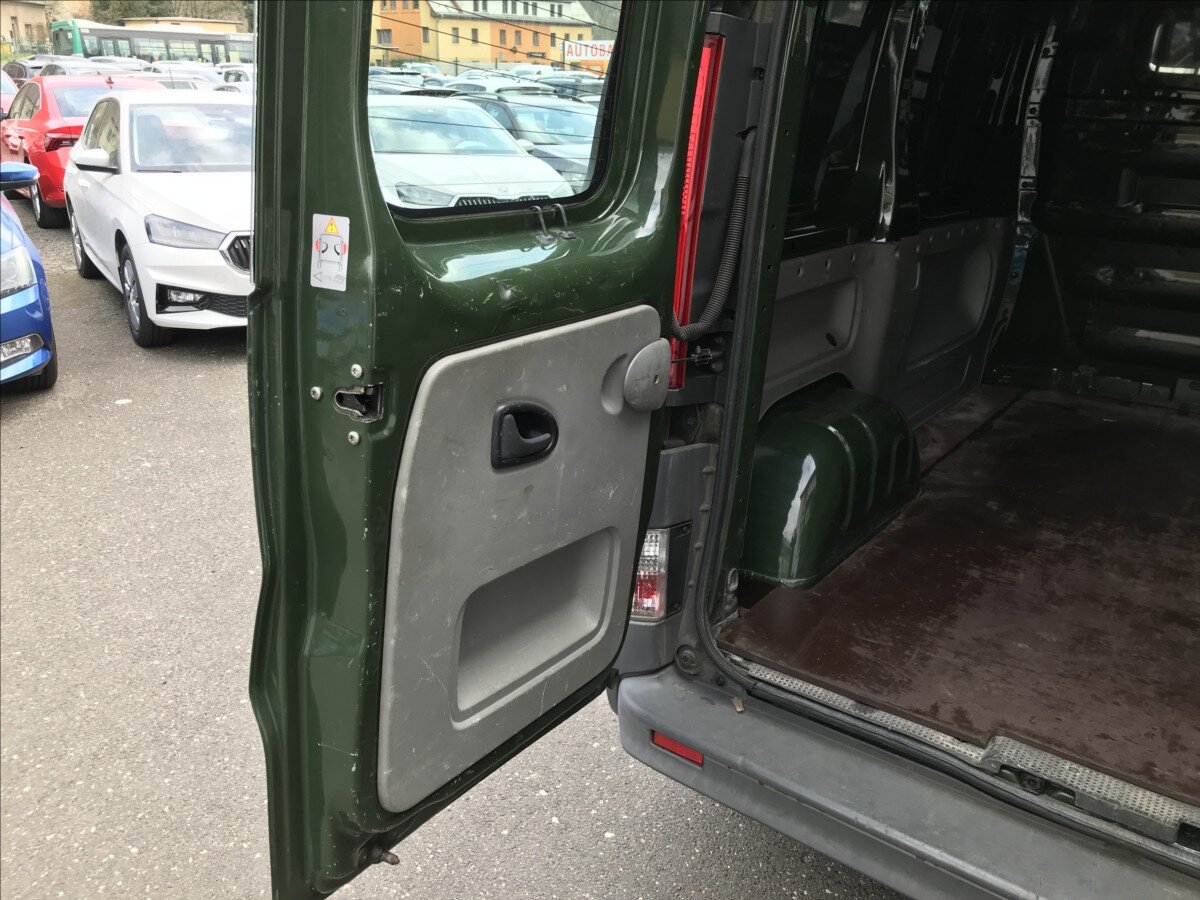 Opel Vivaro Skříň 2,0 l 66 kw