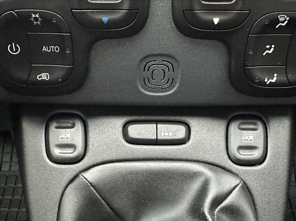 Fiat Panda Hatchback 875,0 63 kw