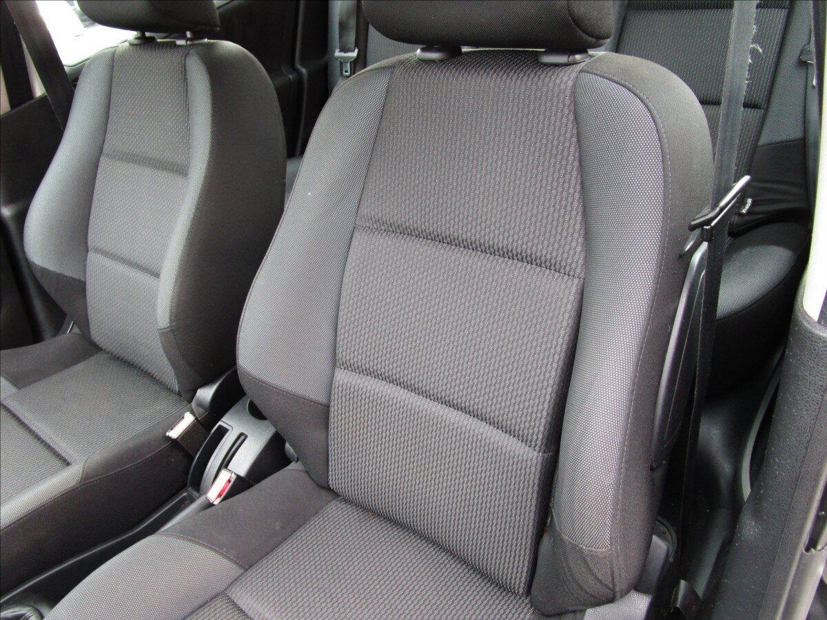 Peugeot 207 Hatchback 1,4 l 70 kw